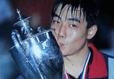 45 1999 Weltmeister Liu Guoliang